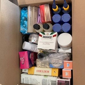 Mystery Cosmetic Box from Quicklotz